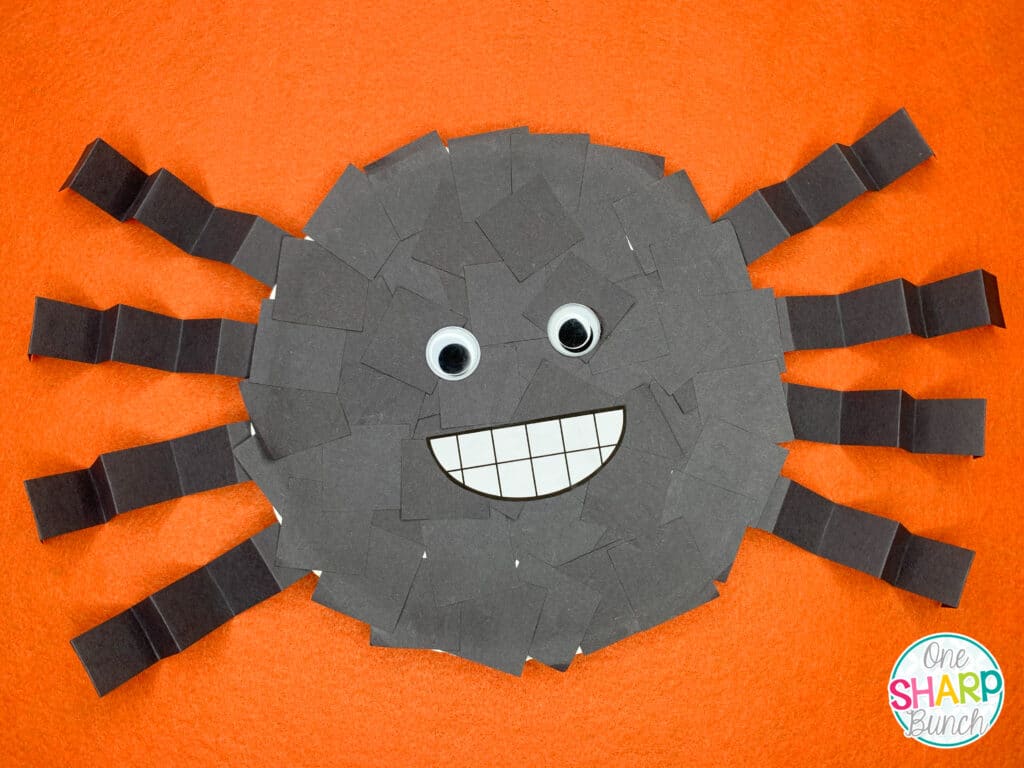 Celebrate Halloween with these super simple Halloween crafts for kids! Easy for preschool, pre k, kindergarten or first grade students to make at their classroom Halloween Party. From pumpkin crafts, spider crafts, ghost crafts, Frankenstein crafts and more, you’ll find the perfect Halloween craft here! #halloweencrafts #halloweenparty #halloween #pumpkincrafts #spidercrafts #witchcrafts #frankensteincraft #ghostcrafts