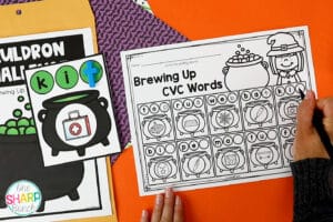 Celebrate Halloween, as you review math and literacy skills, with these highly engaging Halloween centers for kindergarten and first grade. These Halloween Escape Room activities can be used for a classroom Halloween Party or Halloween math and literacy centers. Students will practice CVC words, syllables and rhyming words. They will also practice decomposing five, patterns and building number sense with subitizing. Students will love these Halloween math centers and Halloween literacy centers!