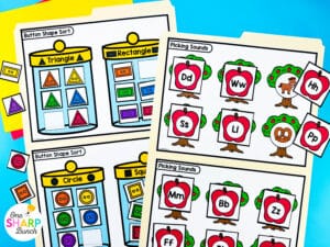 Engage your fast finishers with 20 fall early finisher activities, including 10 literacy activities and 10 math activities, that are easy to prep! Early finishers simply swap out the file folder games when they finish a task early. Students will practice CVC words, syllables, abc order, rhyming words, patterns, nonstandard measurement, tally marks, 2D shapes, graphing and analyzing data, and more. These file folder activities are great for kindergarten centers, morning work, or morning tubs!