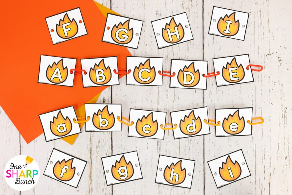 Explore 20 fine motor activities for October designed for kindergarten morning work, kindergarten centers, and early finishers with easy, hands-on fall themes. These fine motor morning tubs for kindergarten allow students to work on CVC words, beginning sounds, rhyming words and letter recognition. They also work on 2D shapes, nonstandard measurement, subitizing, 1:1 counting, and ten frames with the fall math activities. Learn more about these fall fine motor activities, here!