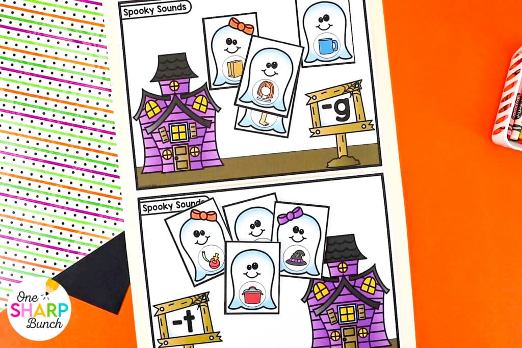 Keep students engaged all October long with these October early finisher activities! Perfect for fast finishers, these hands-on fast finisher activities provide meaningful skill practice while building independence. Easily add them to your centers for kindergarten, kindergarten centers, morning tubs, or morning work for simple, low-prep fall activities students can complete independently!