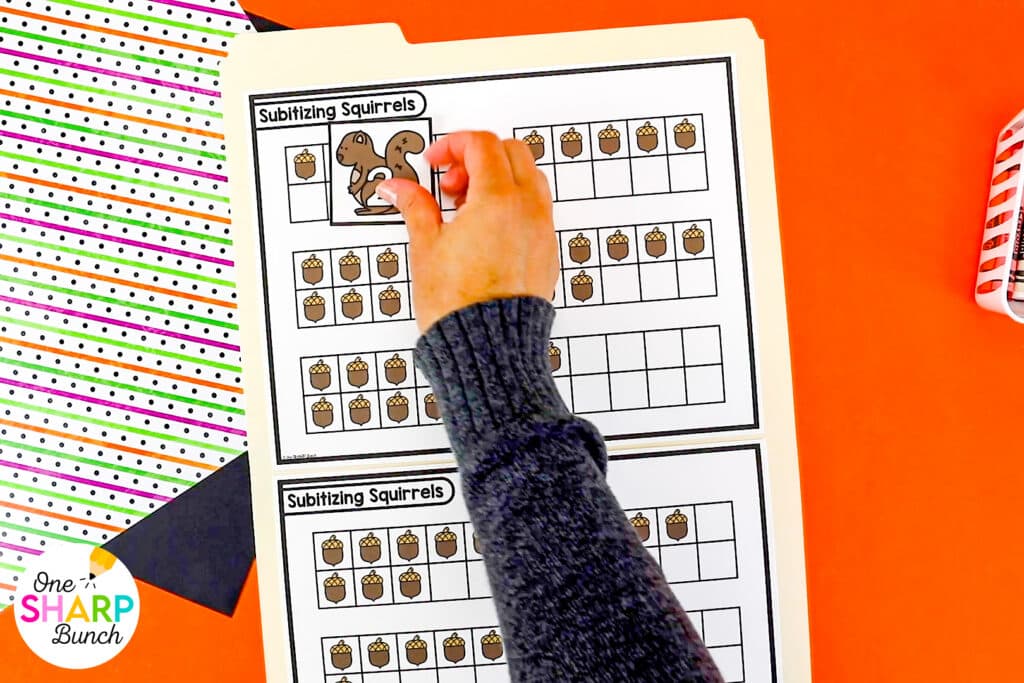 Keep students engaged all October long with these October early finisher activities! Perfect for fast finishers, these hands-on fast finisher activities provide meaningful skill practice while building independence. Easily add them to your centers for kindergarten, kindergarten centers, morning tubs, or morning work for simple, low-prep fall activities students can complete independently!